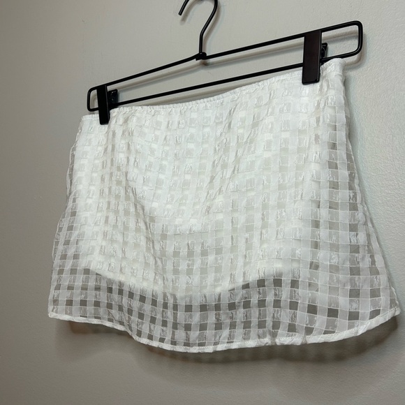 Show Me Your Mumu Window Pane White Checkered Women's Crop Top - Picture 3 of 8